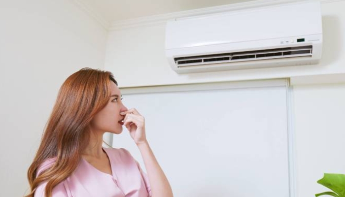 Máy Lạnh Có Mùi Hôi